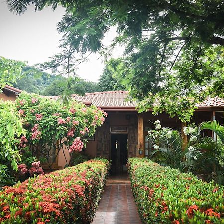 Casa Cora Bed And Breakfast Carmona Exterior photo